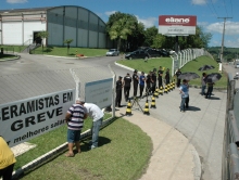 Termina a greve dos trabalhadores ceramistas