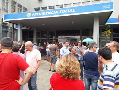 Santa Catarina se une à greve nacional contra a Reforma da Previdência