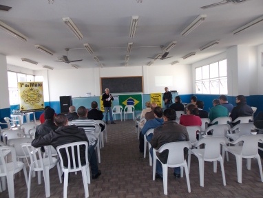 Sindicatos debatem preocupação com crise e desemprego